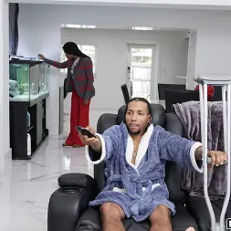 Aidra Fox en 'Bangbros' El polvo interracial de Aidra (Miniatura 1)