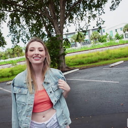 Ailee Anne en 'Bangbros' Sexo de venganza en el autobús (Miniatura 900)