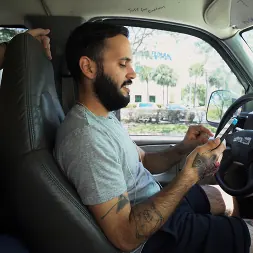 Alexis in Ubus Driving Service (Photo 22) Alexis in 'Bangbros' Ubus Driving Service (Thumbnail 22)