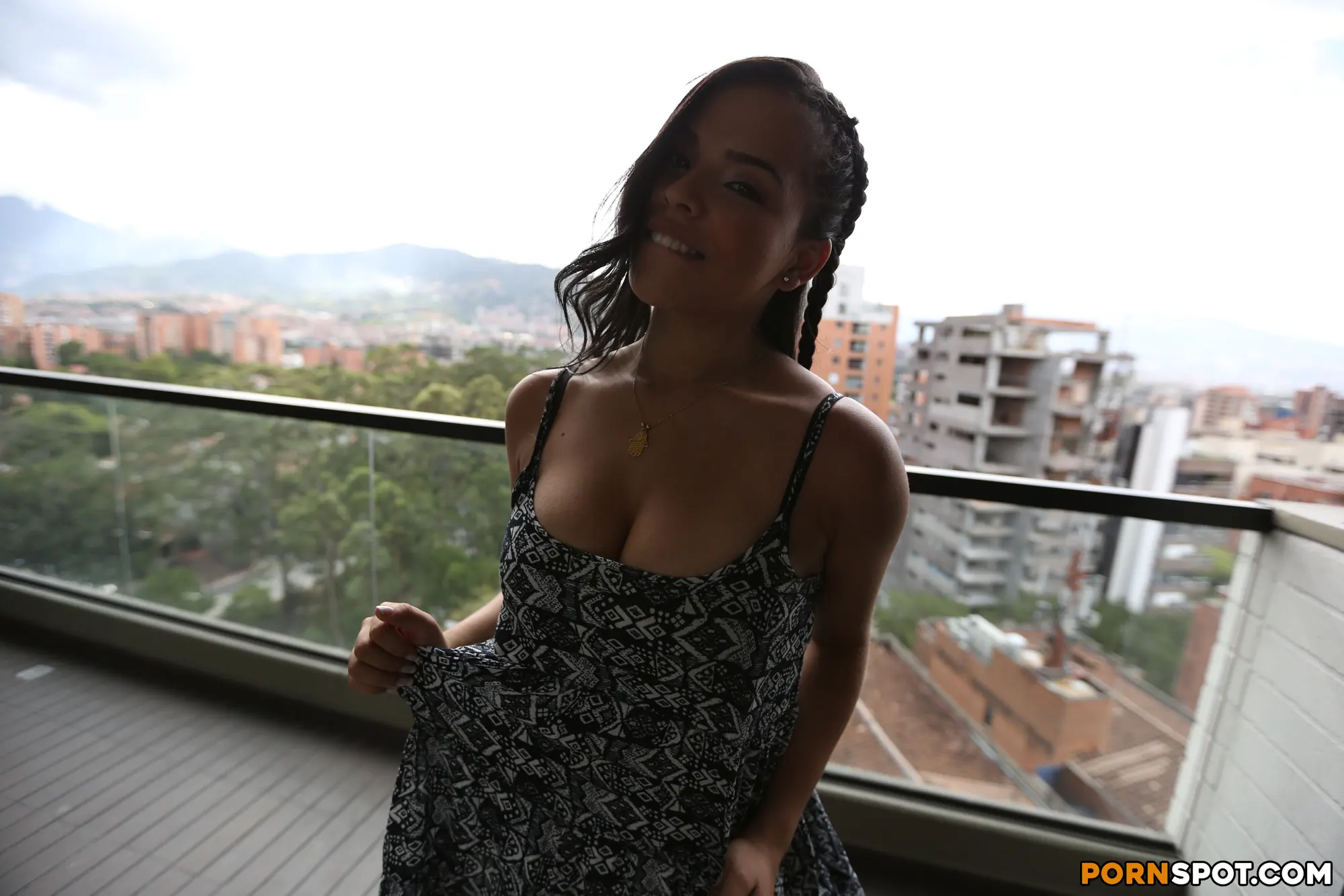 Alisson Brooks in 'Hot Colombian Alisson gets her own blog post.' from 'Bangbros' (Photo 21) Bangbros 'Hot Colombian Alisson gets her own blog post.' starring Alisson Brooks (Photo 21)