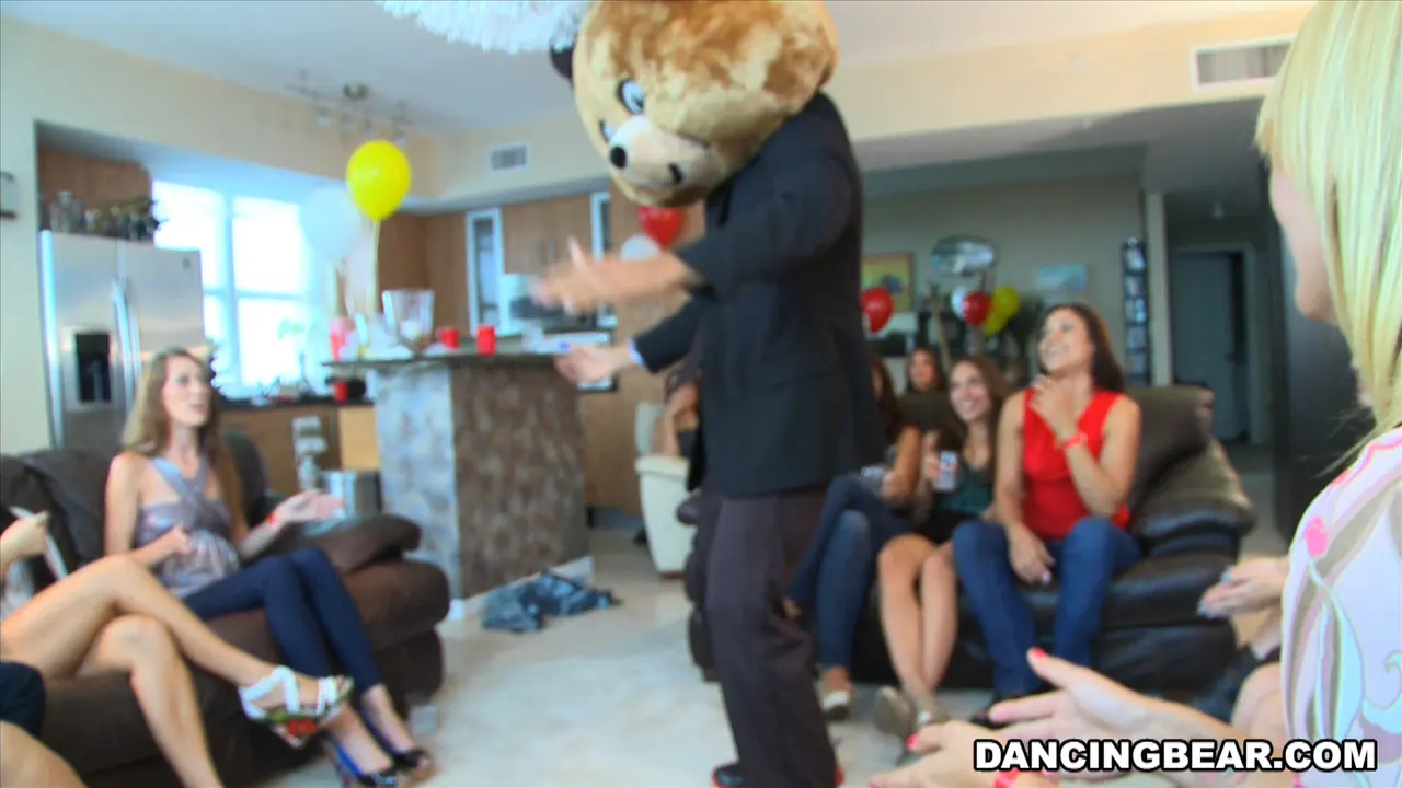 Bangbros 'Dancing Bear house party!' starring Amateurs (Photo 297)