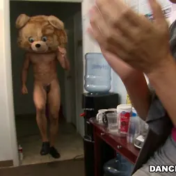 Amateurs in 'Bangbros' Office Party Cock Blowout (Thumbnail 682)