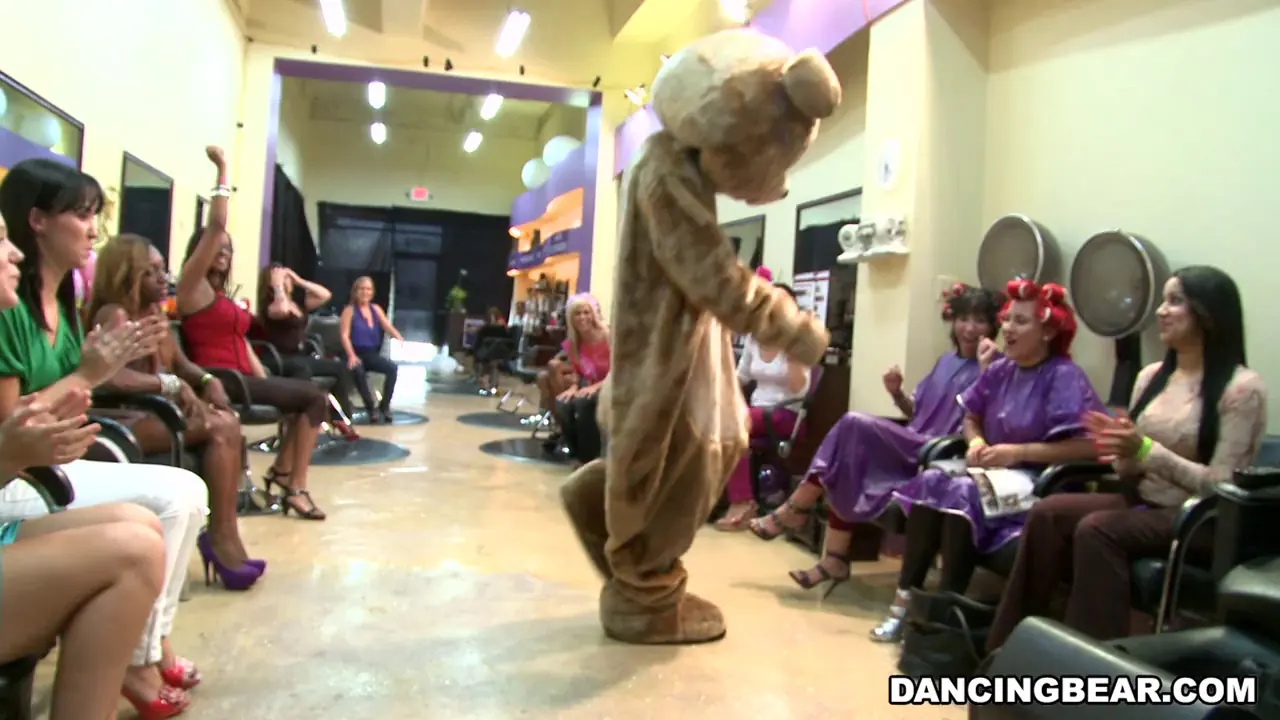 Bangbros 'Party in the Salon' starring Amateurs (Photo 528)