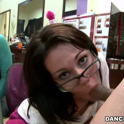 Amateurs in 'Bangbros' Party in the Salon (Thumbnail 660)