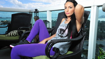 Amber Cox in 'Jersey Girls Know How To Suck Cock And Swallow. At The Same Damn Time!'