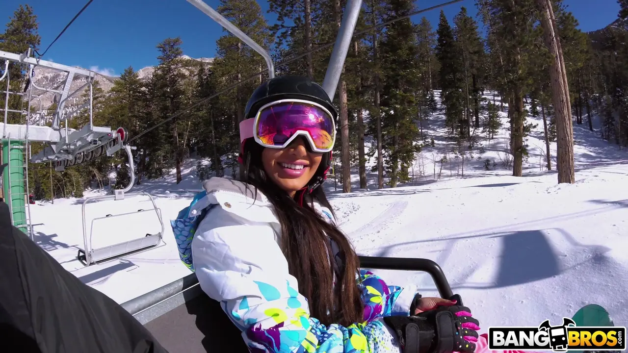 Amia Miley en 'Las vacaciones de invierno de Amia Miley' from 'Bangbros' (foto 189) Bangbros 'Las vacaciones de invierno de Amia Miley' protagonizando Amia Miley (foto 189)