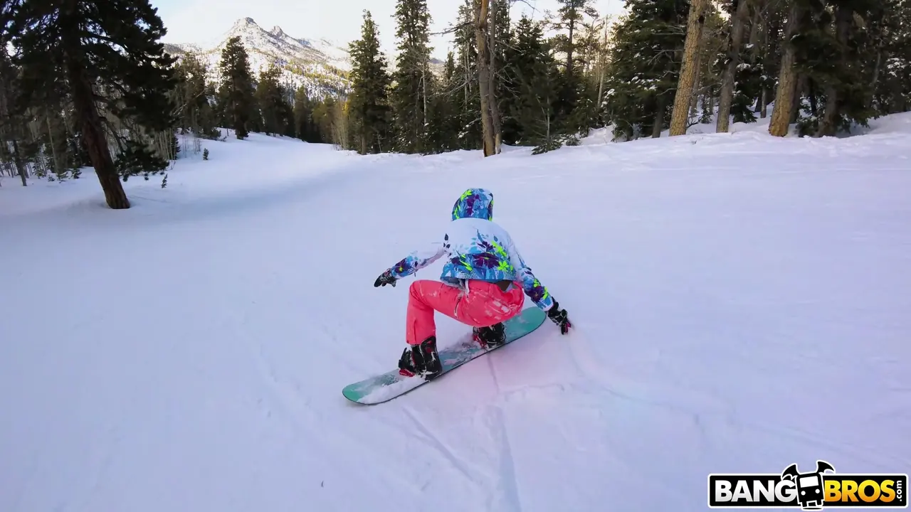 Amia Miley en 'Las vacaciones de invierno de Amia Miley' from 'Bangbros' (foto 231) Bangbros 'Las vacaciones de invierno de Amia Miley' protagonizando Amia Miley (foto 231)