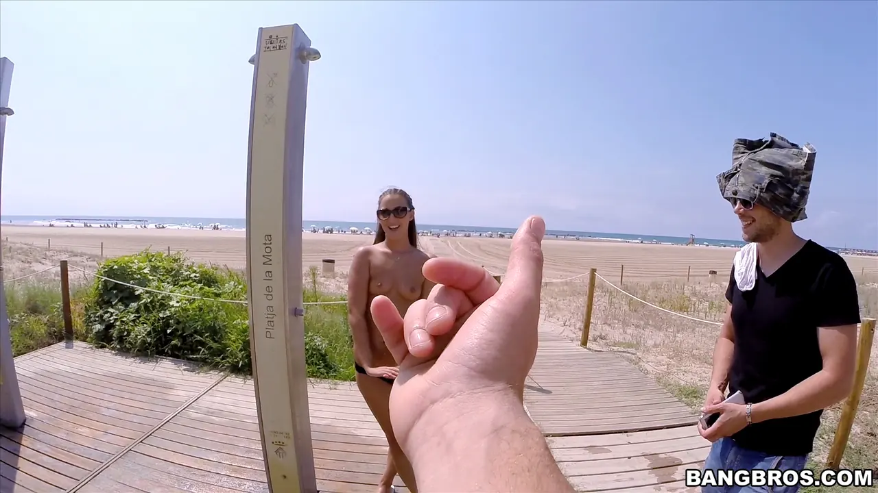 Bangbros 'Cogida en público' protagonizando Amirah Adara (foto 93)