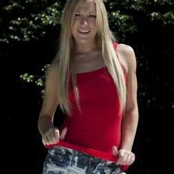 Amy Brooke in 'Bangbros' Broke my dick (Thumbnail 1)