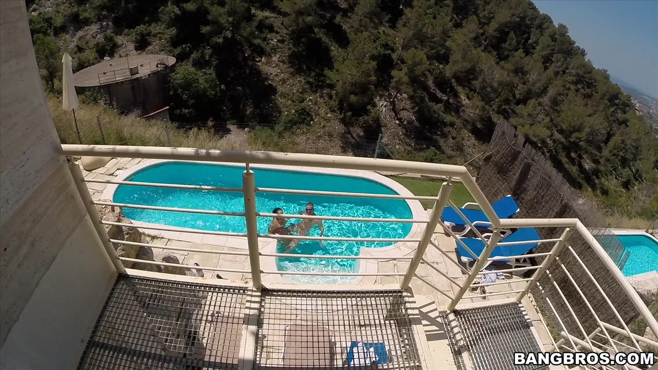 Anastasia Lux en '¡Todo natural 32H de Europa, con amor!' from 'Bangbros' (foto 1) Bangbros '¡Todo natural 32H de Europa, con amor!' protagonizando Anastasia Lux (foto 1)