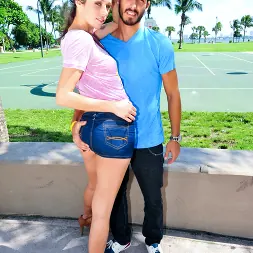 Anastasia Morna en 'Bangbros' Anastasia vuelve por la polla (Miniatura 1)