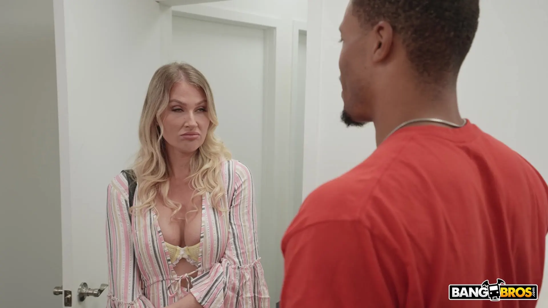 Bangbros 'Horny Moms Don't Knock' starring Andi Avalon (Photo 41)