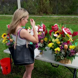 Angel Aurora en Cita de San Valentín en el autobús (foto 69) Angel Aurora en 'Bangbros' Cita de San Valentín en el autobús (Miniatura 69)