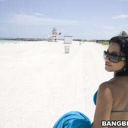 Anna en En la playa con el culo sexy de Anna (foto 120) Anna en 'Bangbros' En la playa con el culo sexy de Anna (Miniatura 120)