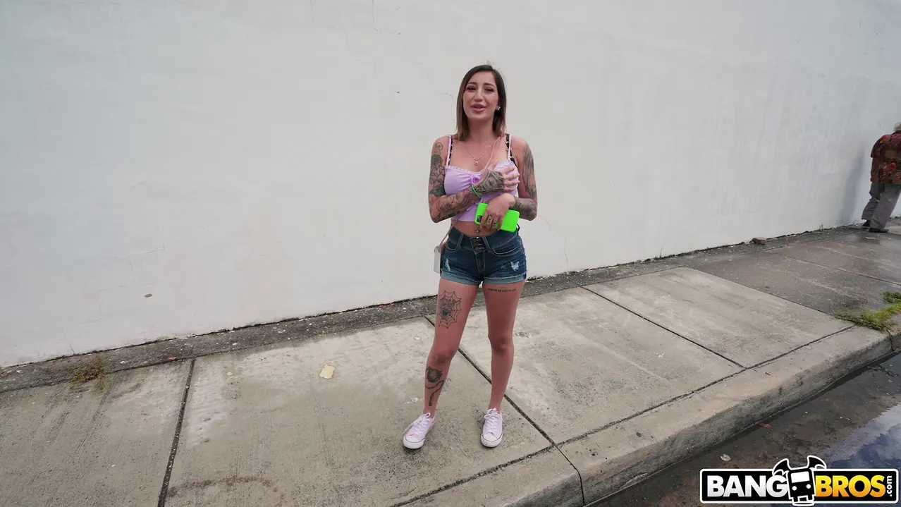 Bangbros 'Chica salvaje hace twerking para un paseo' protagonizando Anna Chambers (foto 320)