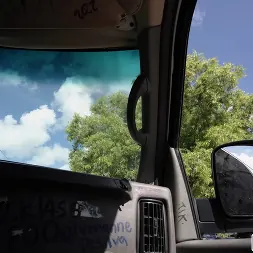 Anna Kovachenko en 'Bangbros' Estudiante de yoga caliente follada en el autobús (Miniatura 1)