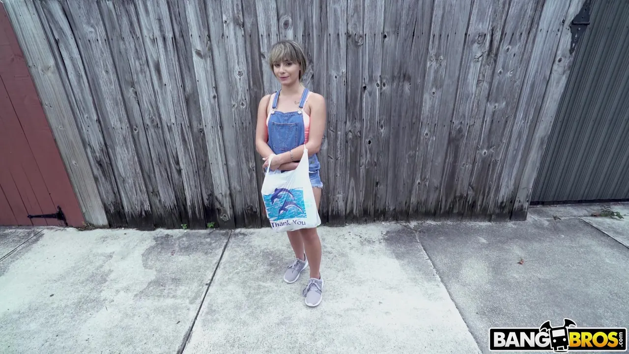 Bangbros 'Innocent 18 Year Old Gets Fucked Hard' starring Anna Mae (Photo 21)