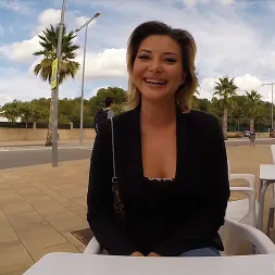 Anna Polina en 'Bangbros' Una nena rusa recibe una follada anal en público (Miniatura 33)