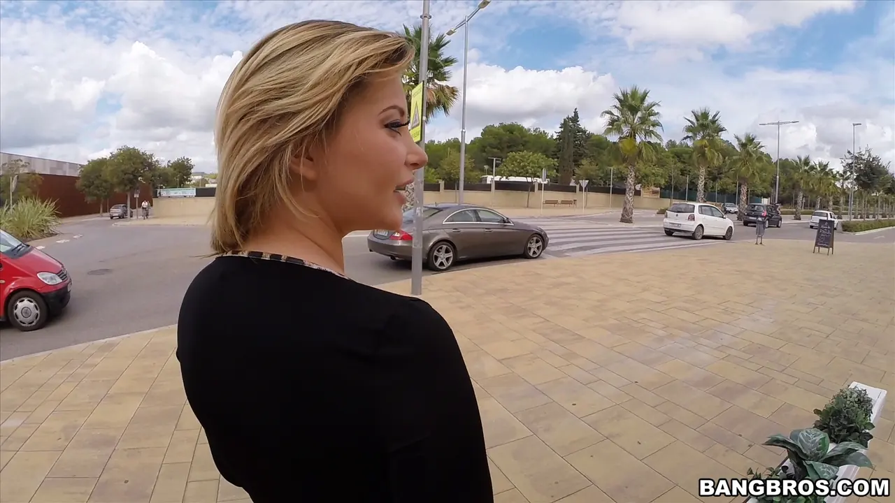 Anna Polina en 'Una nena rusa recibe una follada anal en público' from 'Bangbros' (foto 330) Bangbros 'Una nena rusa recibe una follada anal en público' protagonizando Anna Polina (foto 330)