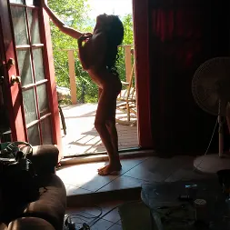 Anya Ivy en 'Bangbros' Belleza de piel color moca follando en un entorno interracial (Miniatura 75)