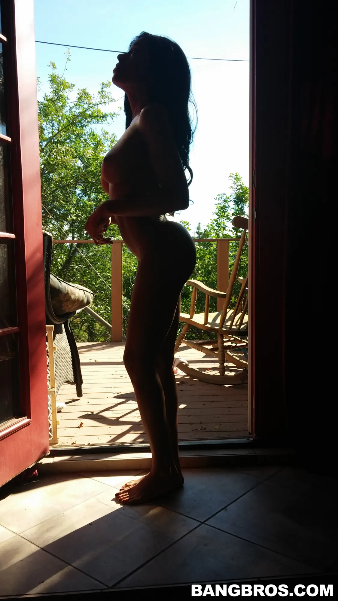 Bangbros 'Belleza de piel color moca follando en un entorno interracial' protagonizando Anya Ivy (foto 80)