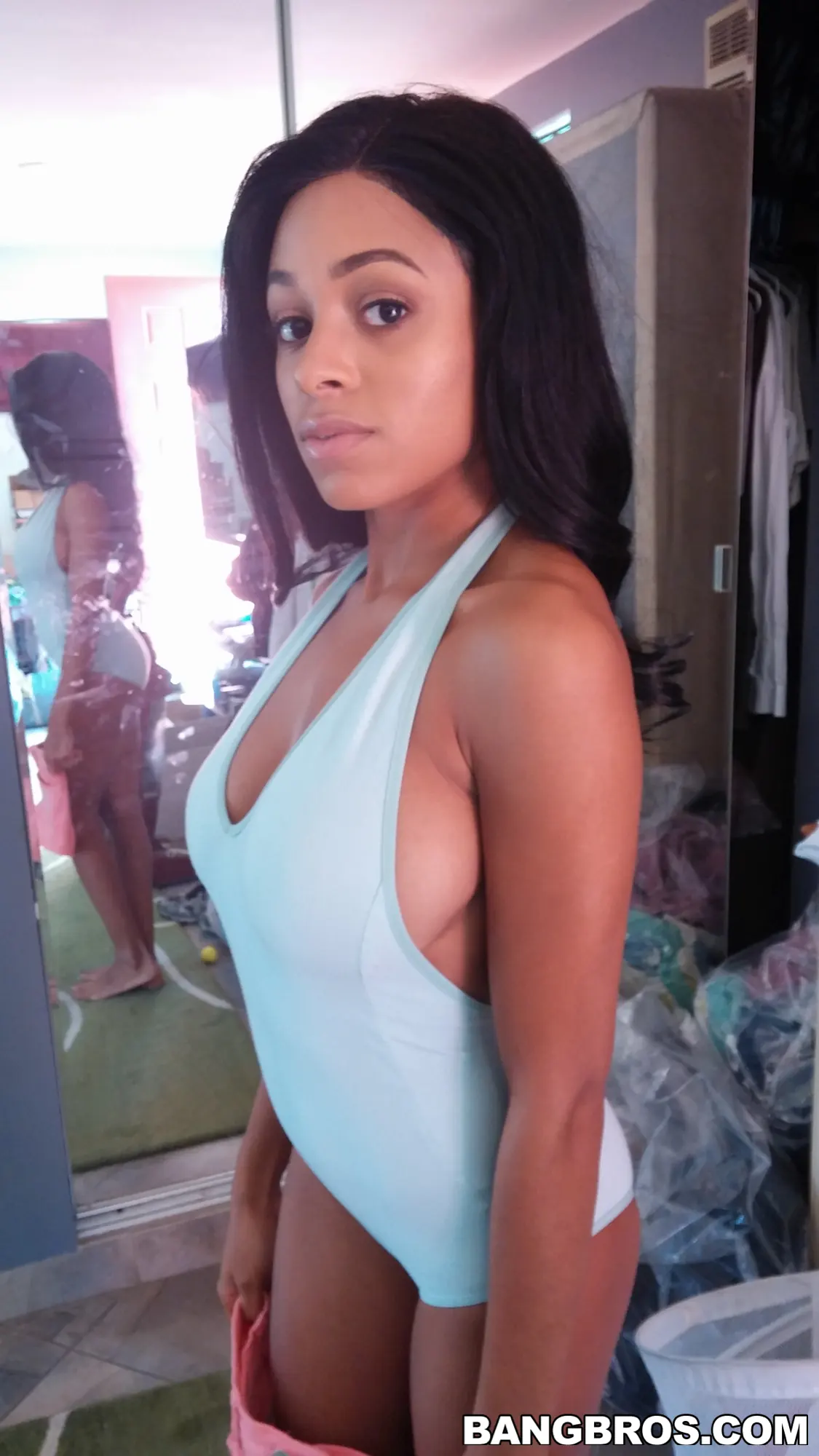 Bangbros 'Belleza de piel color moca follando en un entorno interracial' protagonizando Anya Ivy (foto 115)