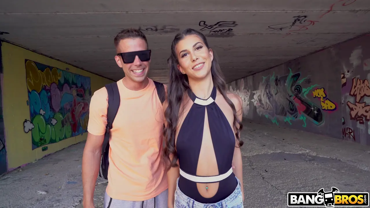 Anya Krey en 'La aventura anal de una rumana sexy' from 'Bangbros' (foto 1) Bangbros 'La aventura anal de una rumana sexy' protagonizando Anya Krey (foto 1)