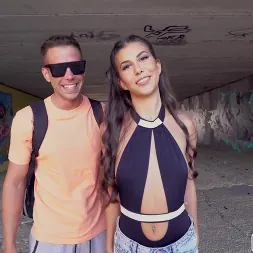 Anya Krey en 'Bangbros' La aventura anal de una rumana sexy (Miniatura 1)