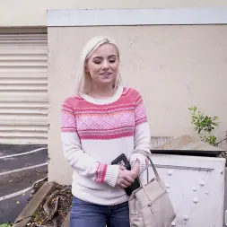 Aria Banks en 'Bangbros' La joven Aria Banks se deja taladrar (Miniatura 42)