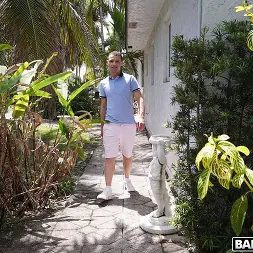 Ariel Pure Magic en Esposa de al lado (foto 40) Ariel Pure Magic en 'Bangbros' Esposa de al lado (Miniatura 40)