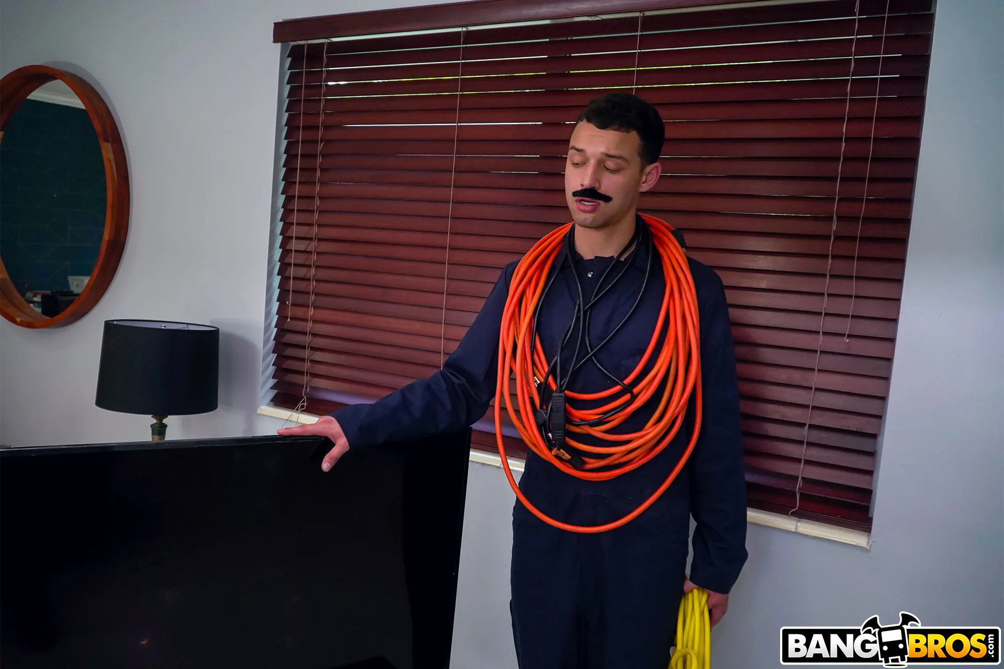 Bangbros 'El chico del “cable”' protagonizando Arietta Adams (foto 144)