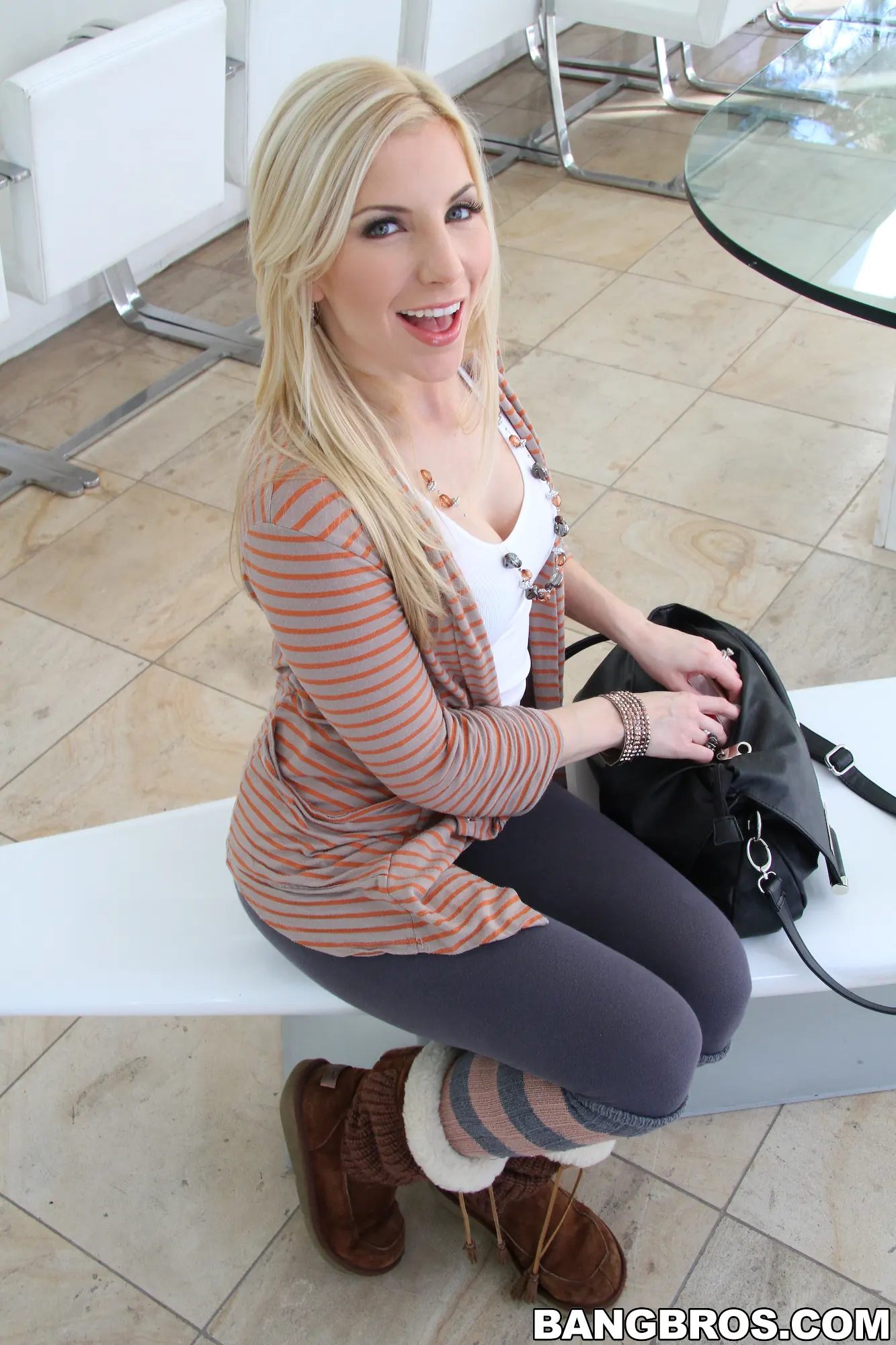 Bangbros 'Milf rubia hace sexo anal' protagonizando Ashley Fires (foto 42)