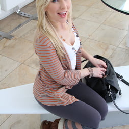 Ashley Fires en 'Bangbros' Milf rubia hace sexo anal (Miniatura 42)