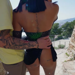 Athenea Rose en A Atheana Rose le encanta el anal público (foto 104) Athenea Rose en 'Bangbros' A Atheana Rose le encanta el anal público (Miniatura 104)