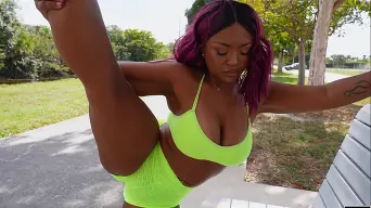 Avery Jane in 'Works Out On A BBC'