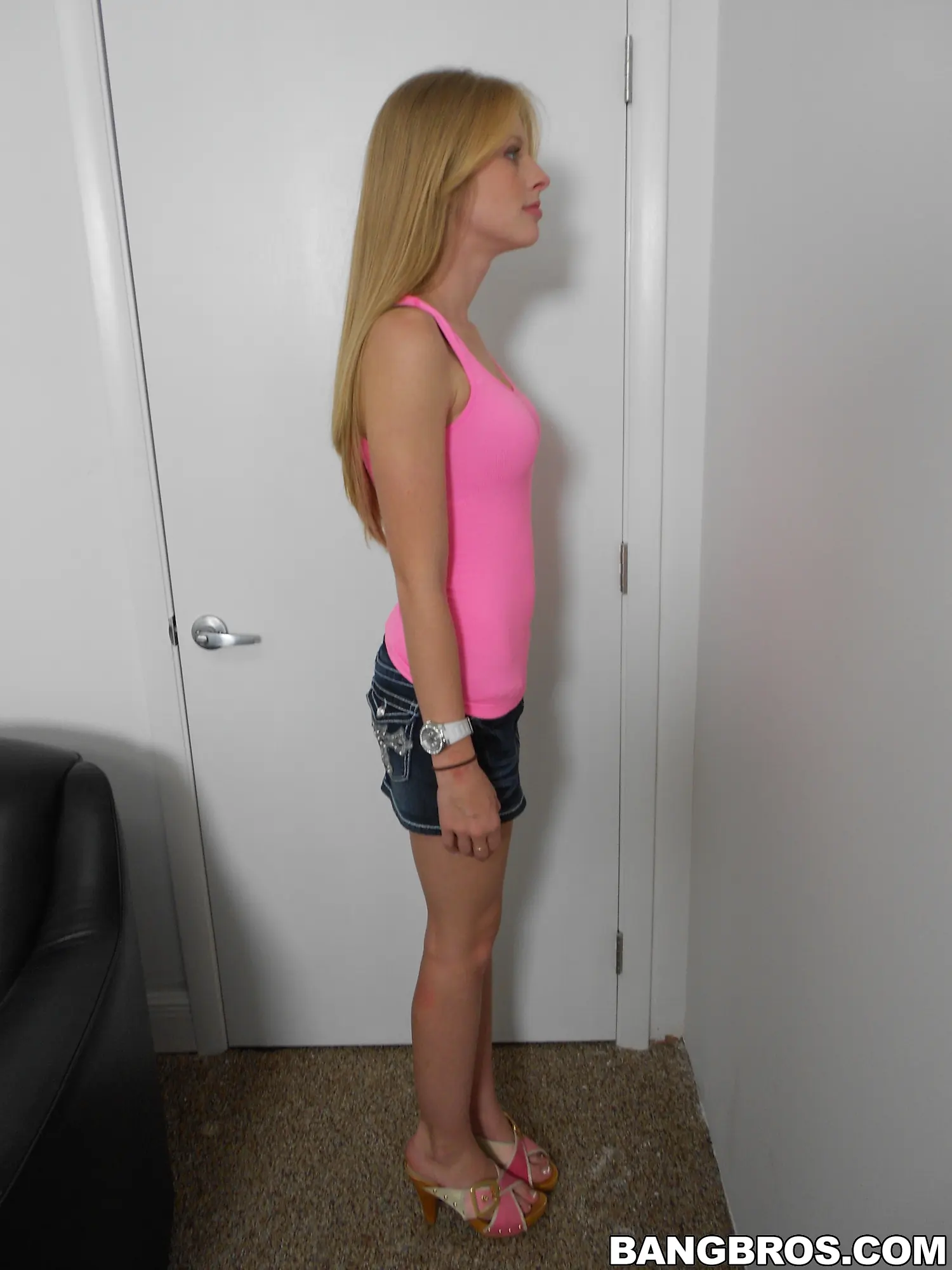 Bangbros 'Shy girl gets some dick' starring Avril Hall (Photo 5)