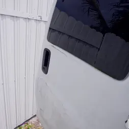 Bella Forbes en 'Bangbros' Playa nudista interior (Miniatura 483)