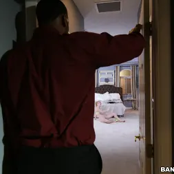 Bonnie Gray in in slutty selfies (Photo 286) Bonnie Gray in 'Bangbros' in slutty selfies (Thumbnail 286)