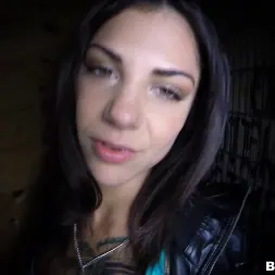 Bonnie Rotten en Squirts In Public! (foto 104) Bonnie Rotten en 'Bangbros' Squirts In Public! (Miniatura 104)