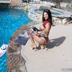 Bonnie Rotten in 'Bangbros' squirts everywhere (Thumbnail 77)