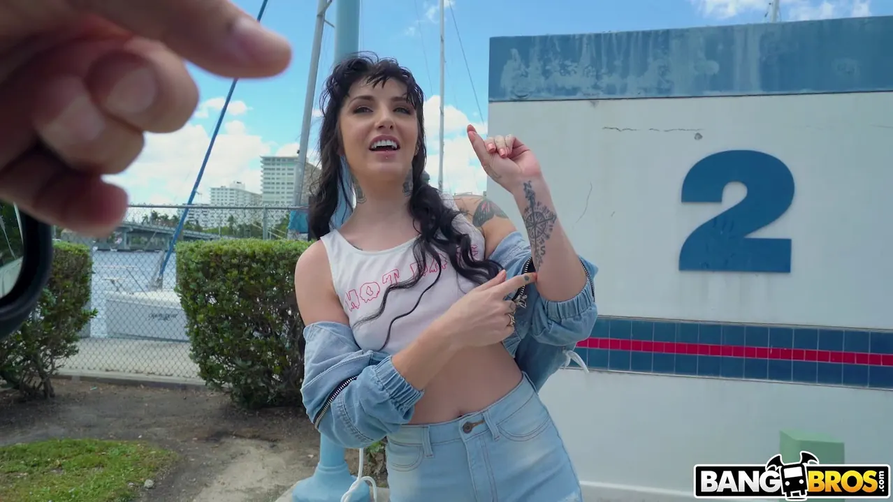 Bangbros 'Fake Money for Real Anal' starring Brenna McKenna (Photo 518)