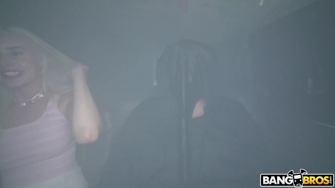 Bangbros 'El sombrío destripador de coños' protagonizando Bri Klein (foto 72)