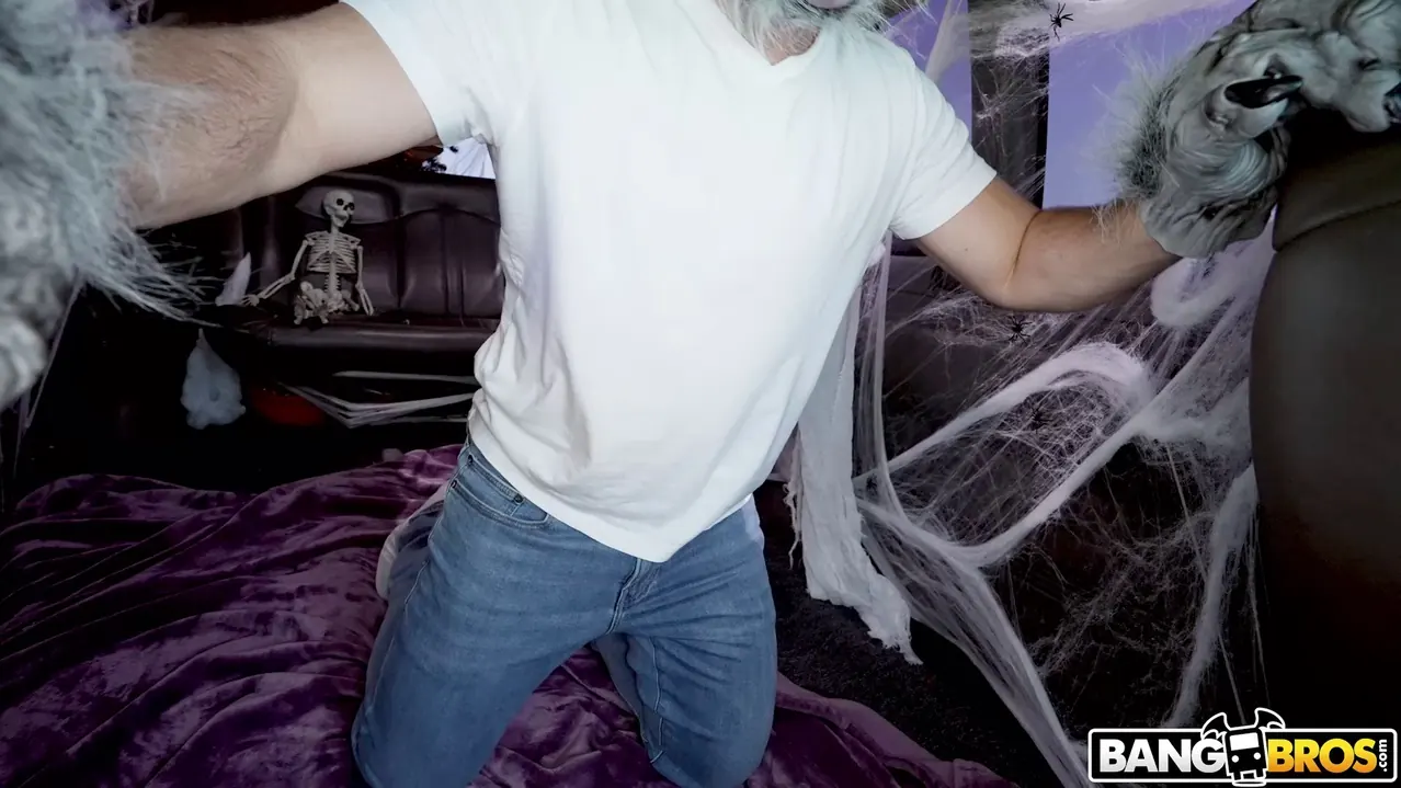 Bangbros 'Pequeña azada roja' protagonizando Britt Blair (foto 75)