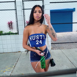 Camila Cortez in 'Bangbros' Colombian Baddie Fucks For Cash (Thumbnail 750)