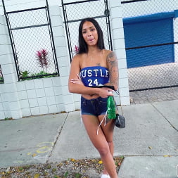Camila Cortez in 'Bangbros' Colombian Baddie Fucks For Cash (Thumbnail 825)