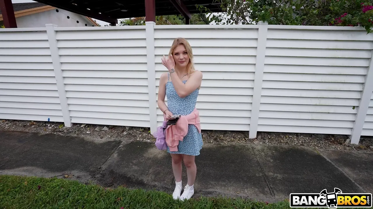 Bangbros 'Lost In A Mazee' starring Candy Lane (Photo 750)