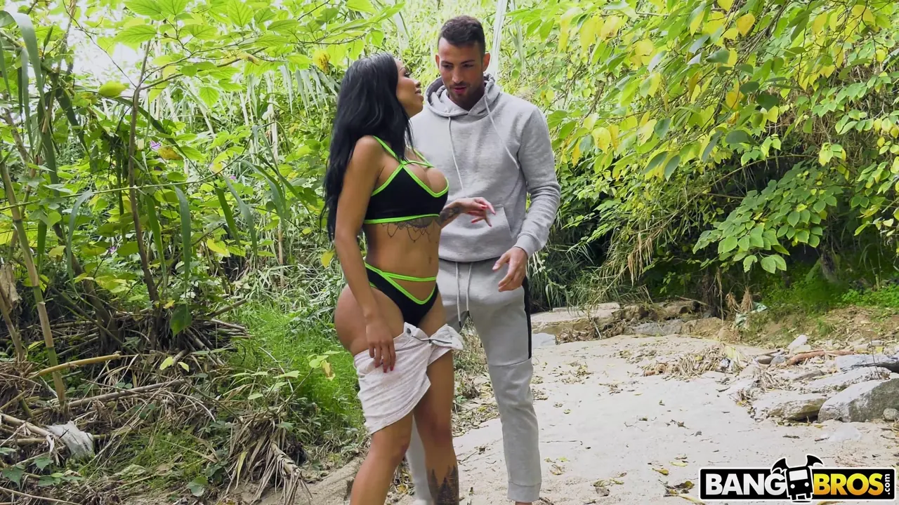 Bangbros 'Juicy Ass Canela Does Anal In The Park' starring Canela Skin (Photo 114)