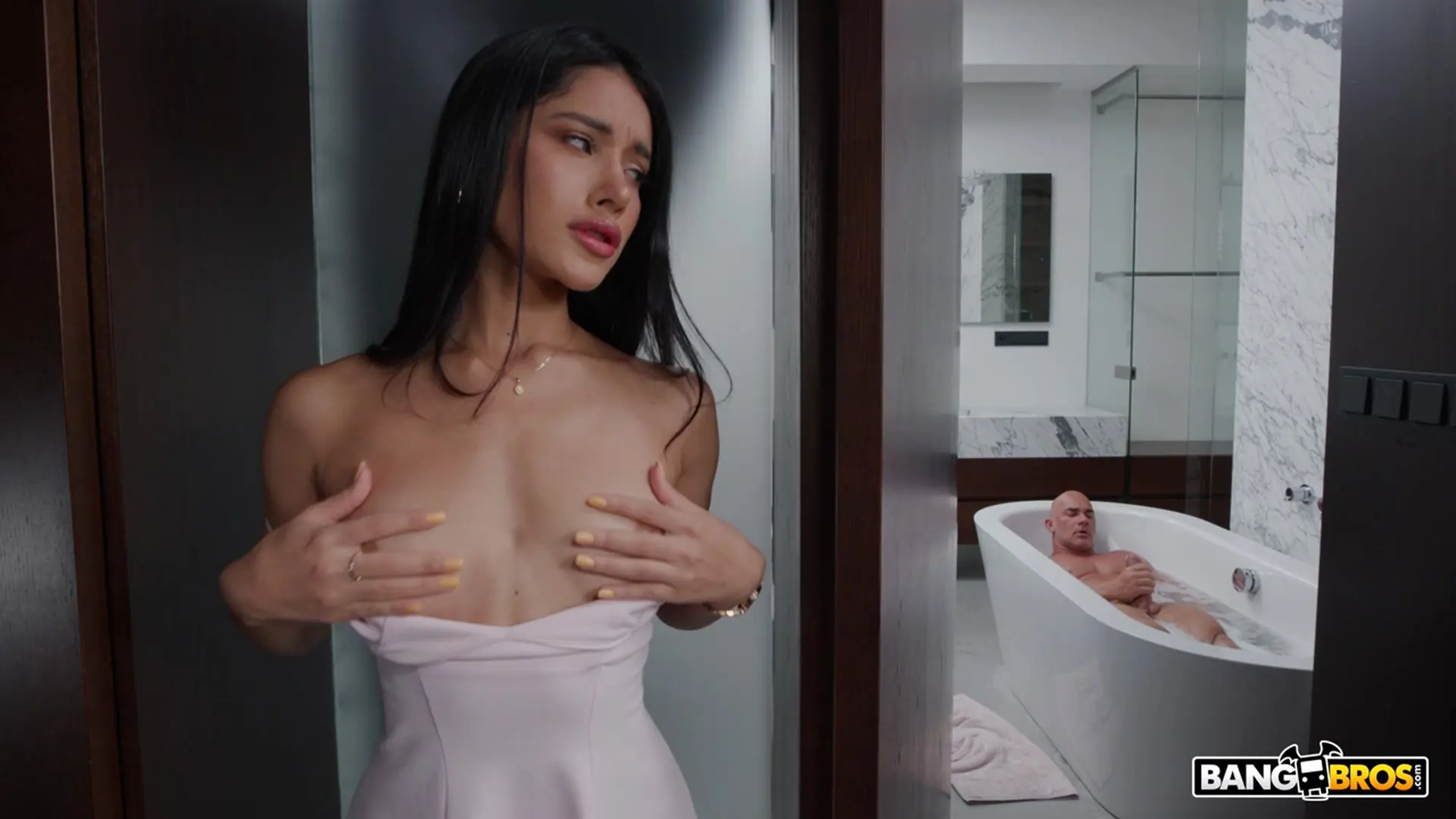 Bangbros 'El padrastro tiene una gran polla' protagonizando Carolina Guerrero (foto 54)