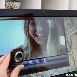 Carter Cruise in 'Bangbros' Amateur Pulls On His Dick Hard! (Thumbnail 90)
