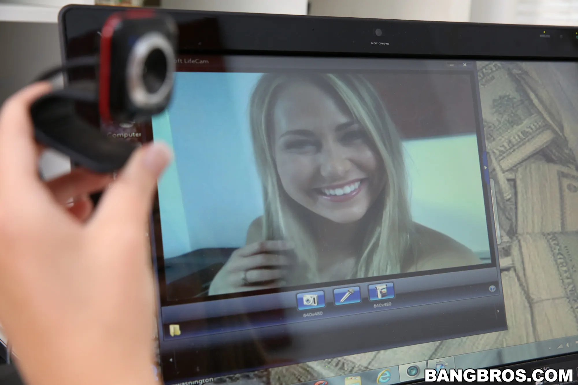 Bangbros '¡Aficionado tira de su polla con fuerza!' protagonizando Carter Cruise (foto 108)